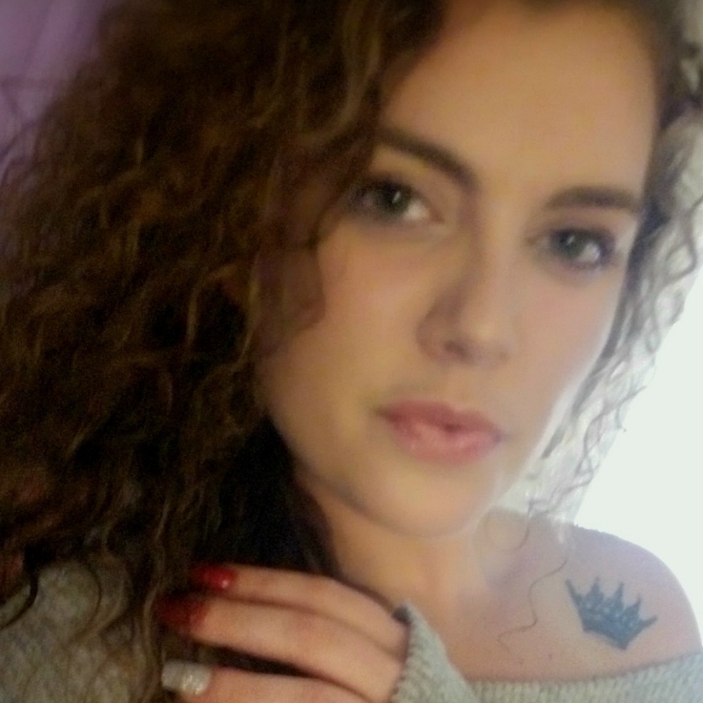 Meet your Posher, Brianne